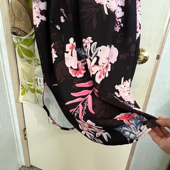 😍😍Dress 😍😍 - Picture 7 of 8